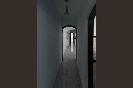 Casa para alugar com 179m², 3 quartos e 2 vagas Casa para alugar com 179m², 3 quartos e 2 vagasCorredor