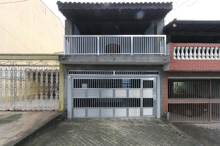 Casa para alugar com 179m², 3 quartos e 2 vagas Casa para alugar com 179m², 3 quartos e 2 vagasFachada