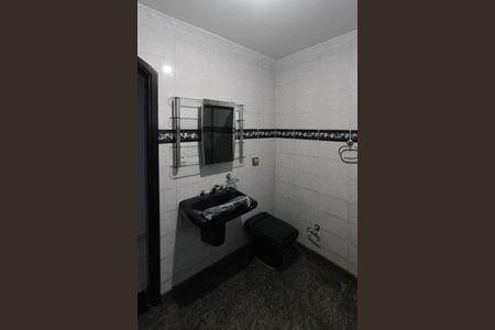 Casa para alugar com 179m², 3 quartos e 2 vagas Casa para alugar com 179m², 3 quartos e 2 vagasBanheiro Social