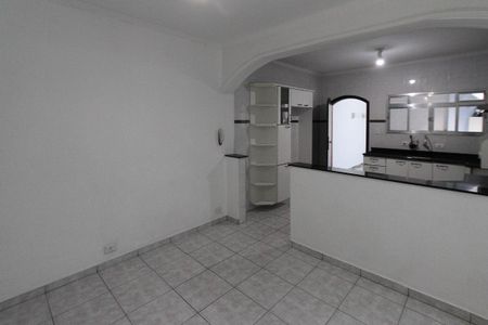 Casa para alugar com 179m², 3 quartos e 2 vagas Casa para alugar com 179m², 3 quartos e 2 vagasCozinha