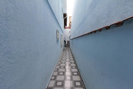 Casa para alugar com 179m², 3 quartos e 2 vagas Casa para alugar com 179m², 3 quartos e 2 vagasCorredor externo