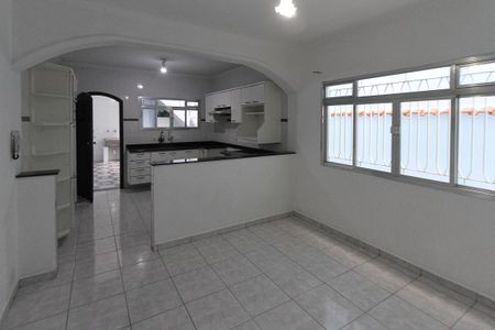 Casa para alugar com 179m², 3 quartos e 2 vagas Casa para alugar com 179m², 3 quartos e 2 vagasCozinha