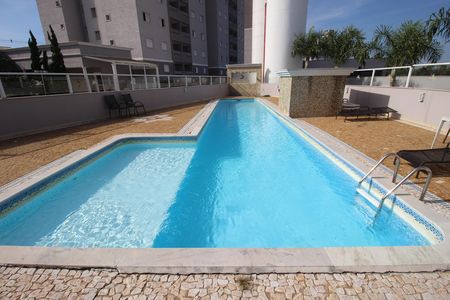 Apartamento para alugar com 96m², 3 quartos e 1 vagaÁrea comum - Piscina