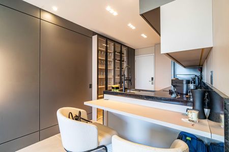 Apartamento à venda com 37m², 1 quarto e 1 vaga Apartamento à venda com 37m², 1 quarto e 1 vagaCozinha