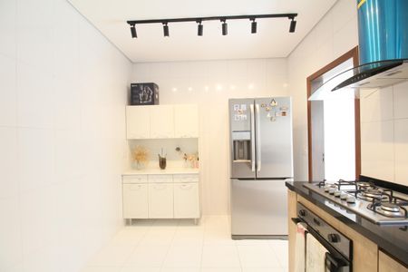 Casa à venda com 499m², 3 quartos e 6 vagasCozinha 