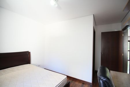 Casa à venda com 499m², 3 quartos e 6 vagasSuíte 2