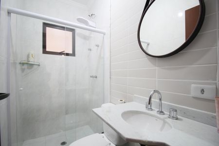 Casa à venda com 499m², 3 quartos e 6 vagasBanheiro Suíte 2