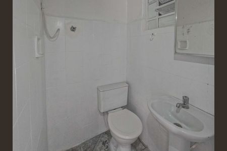Casa à venda com 310m², 6 quartos e sem vaga Casa à venda com 310m², 6 quartos e sem vagaBanheiro 4