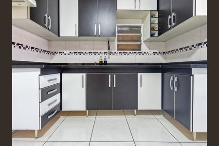 Casa à venda com 310m², 6 quartos e sem vaga Casa à venda com 310m², 6 quartos e sem vaga Cozinha 3