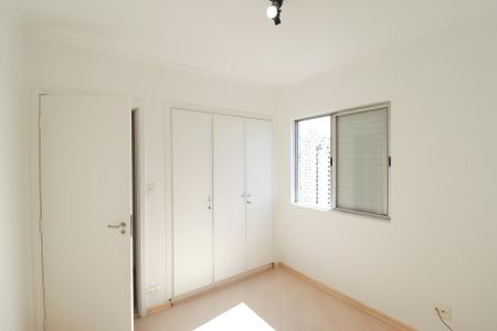 Apartamento à venda com 127m², 3 quartos e 3 vagasQuarto 2