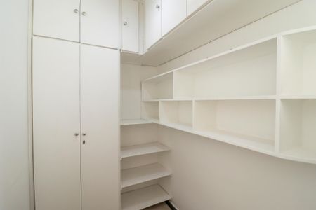 Apartamento à venda com 127m², 3 quartos e 3 vagasBanheiro de Serviço