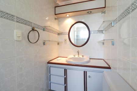 Apartamento à venda com 127m², 3 quartos e 3 vagasBanheiro da Suíte