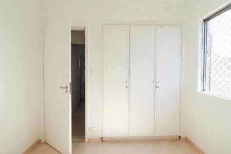 Apartamento à venda com 127m², 3 quartos e 3 vagasQuarto 2