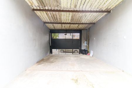 Casa à venda com 25m², 1 quarto e 10 vagas Casa à venda com 25m², 1 quarto e 10 vagasGaragem