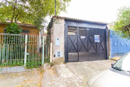 Casa à venda com 25m², 1 quarto e 10 vagas Casa à venda com 25m², 1 quarto e 10 vagasFachada + Plaquinha