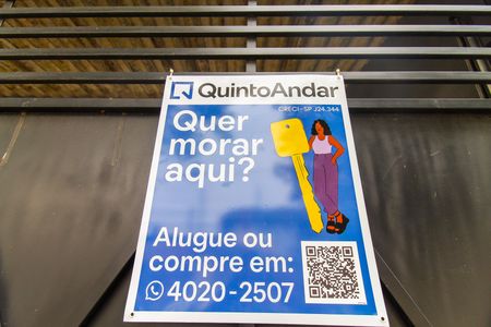 Casa à venda com 25m², 1 quarto e 10 vagas Casa à venda com 25m², 1 quarto e 10 vagasPlaquinha