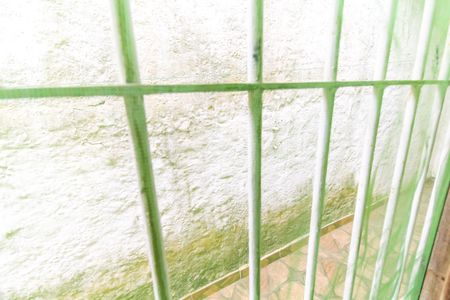 Casa à venda com 25m², 1 quarto e 10 vagas Casa à venda com 25m², 1 quarto e 10 vagasVista