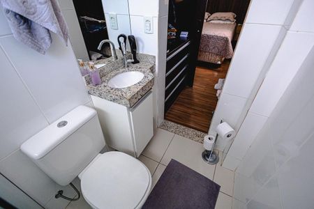 Apartamento para alugar com 56m², 2 quartos e 1 vaga Apartamento para alugar com 56m², 2 quartos e 1 vagaBanheiro da Suíte