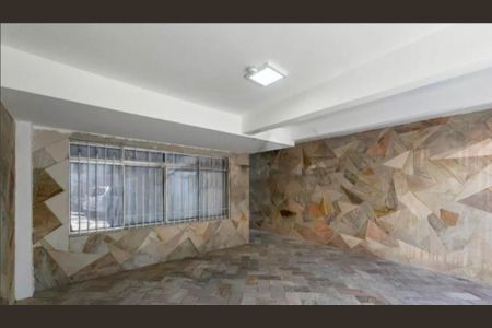 Casa à venda com 3 quartos, 198m² em Vila Brasilina, São Paulo