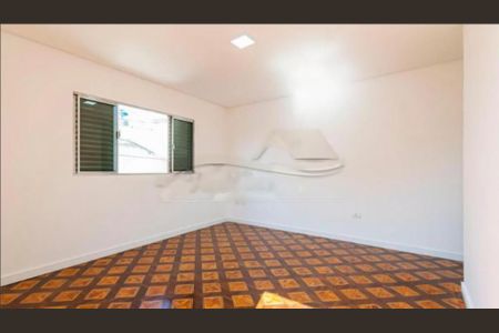 Casa à venda com 3 quartos, 198m² em Vila Brasilina, São Paulo