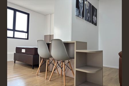 Studio à venda com 25m², 1 quarto e 1 vaga Studio à venda com 25m², 1 quarto e 1 vagaStudio