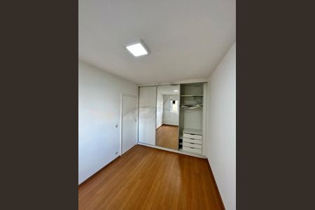 Apartamento à venda com 66m², 2 quartos e 1 vaga