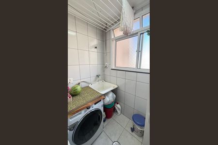 Apartamento à venda com 70m², 2 quartos e 1 vaga Apartamento à venda com 70m², 2 quartos e 1 vagaÁrea de Serviço