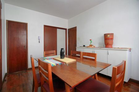 Apartamento à venda com 90m², 3 quartos e 1 vagaSala