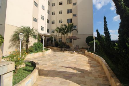 Apartamento para alugar com 60m², 2 quartos e 1 vagaFachada