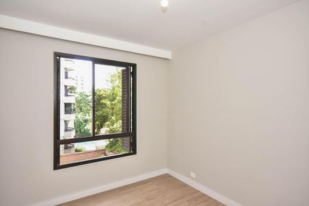 Apartamento à venda com 245m², 4 quartos e 4 vagas Apartamento à venda com 245m², 4 quartos e 4 vagasQuarto 2