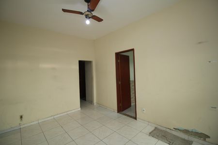 Casa à venda com 60m², 2 quartos e sem vagaSala
