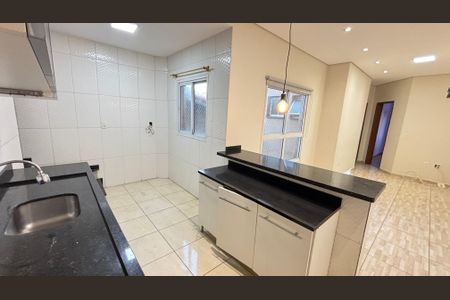 Apartamento à venda com 110m², 2 quartos e 2 vagasCozinha