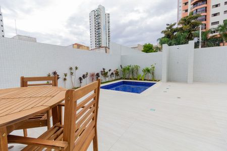 Apartamento para alugar com 81m², 2 quartos e 2 vagasÁrea comum - Piscina