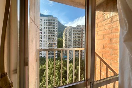 Apartamento à venda com 42m², 1 quarto e sem vagaVaranda