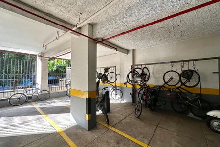 Apartamento à venda com 42m², 1 quarto e sem vagaÁrea comum - Estacionamento