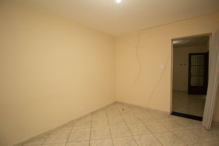 Casa à venda com 45m², 1 quarto e sem vaga Casa à venda com 45m², 1 quarto e sem vagaQuarto