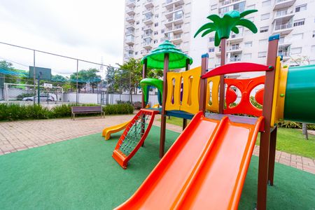 Apartamento para alugar com 33m², 1 quarto e sem vaga Apartamento para alugar com 33m², 1 quarto e sem vagaÁrea comum - Playground