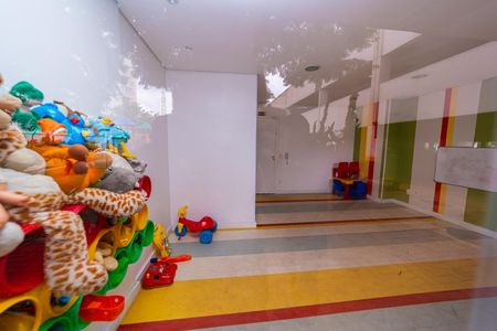 Apartamento para alugar com 33m², 1 quarto e sem vaga Apartamento para alugar com 33m², 1 quarto e sem vagaBrinquedoteca