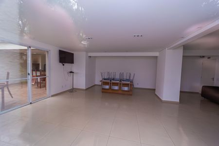 Apartamento para alugar com 33m², 1 quarto e sem vaga Apartamento para alugar com 33m², 1 quarto e sem vagaÁrea comum - Salão de festas