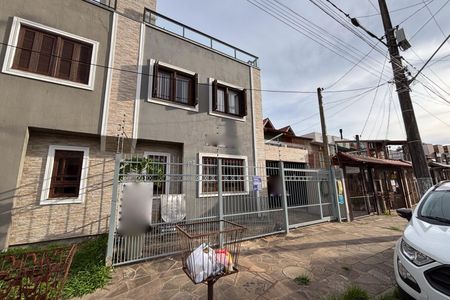 Casa à venda com 115m², 2 quartos e 1 vaga Casa à venda com 115m², 2 quartos e 1 vagaFachada