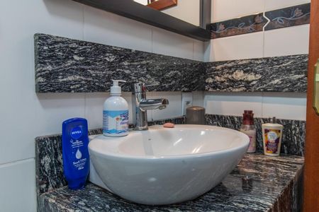 Casa à venda com 115m², 2 quartos e 1 vaga Casa à venda com 115m², 2 quartos e 1 vagaBanheiro 1