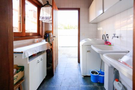 Casa à venda com 170m², 3 quartos e 3 vagasÁrea de Serviço