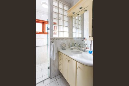 Casa à venda com 170m², 3 quartos e 3 vagasBanheiro