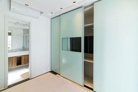 Apartamento à venda com 147m², 3 quartos e 2 vagasSuíte 2