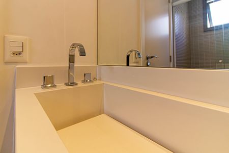 Apartamento à venda com 147m², 3 quartos e 2 vagasBanheiro da Suíte 3