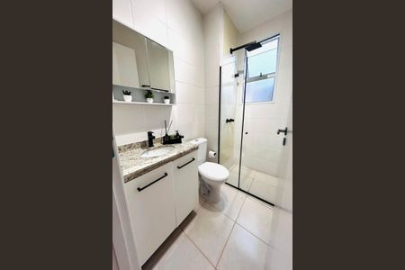 Apartamento à venda com 45m², 2 quartos e 1 vagaBanheiro Social