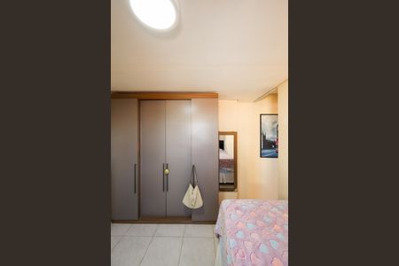 Casa à venda com 300m², 2 quartos e 2 vagas Casa à venda com 300m², 2 quartos e 2 vagasQuarto 2