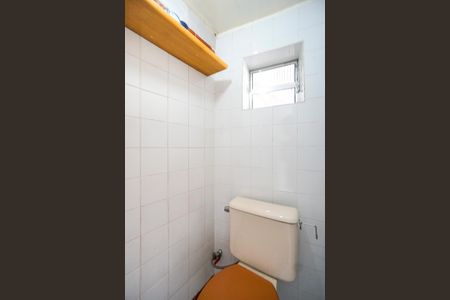 Casa à venda com 120m², 2 quartos e 1 vagaBanheiro da garagem