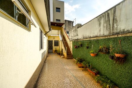 Casa à venda com 120m², 2 quartos e 1 vagaQuintal