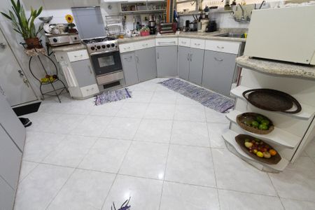 Apartamento à venda com 182m², 3 quartos e 2 vagasCozinha